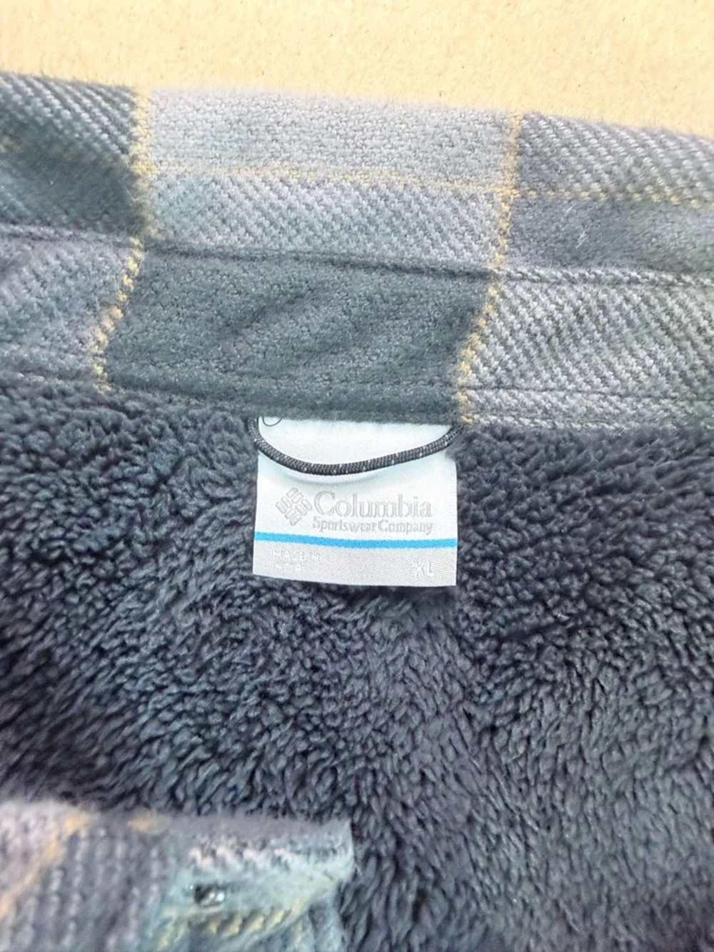 Columbia Fleece‑Lined Flannel Shirt Jacket Men’s XL – Gray/Green Plaid Shacket